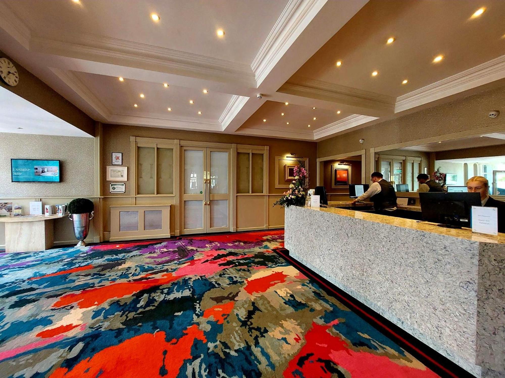 Where to Stay Near Spanish Arch: 4 Family Hotels in Galway