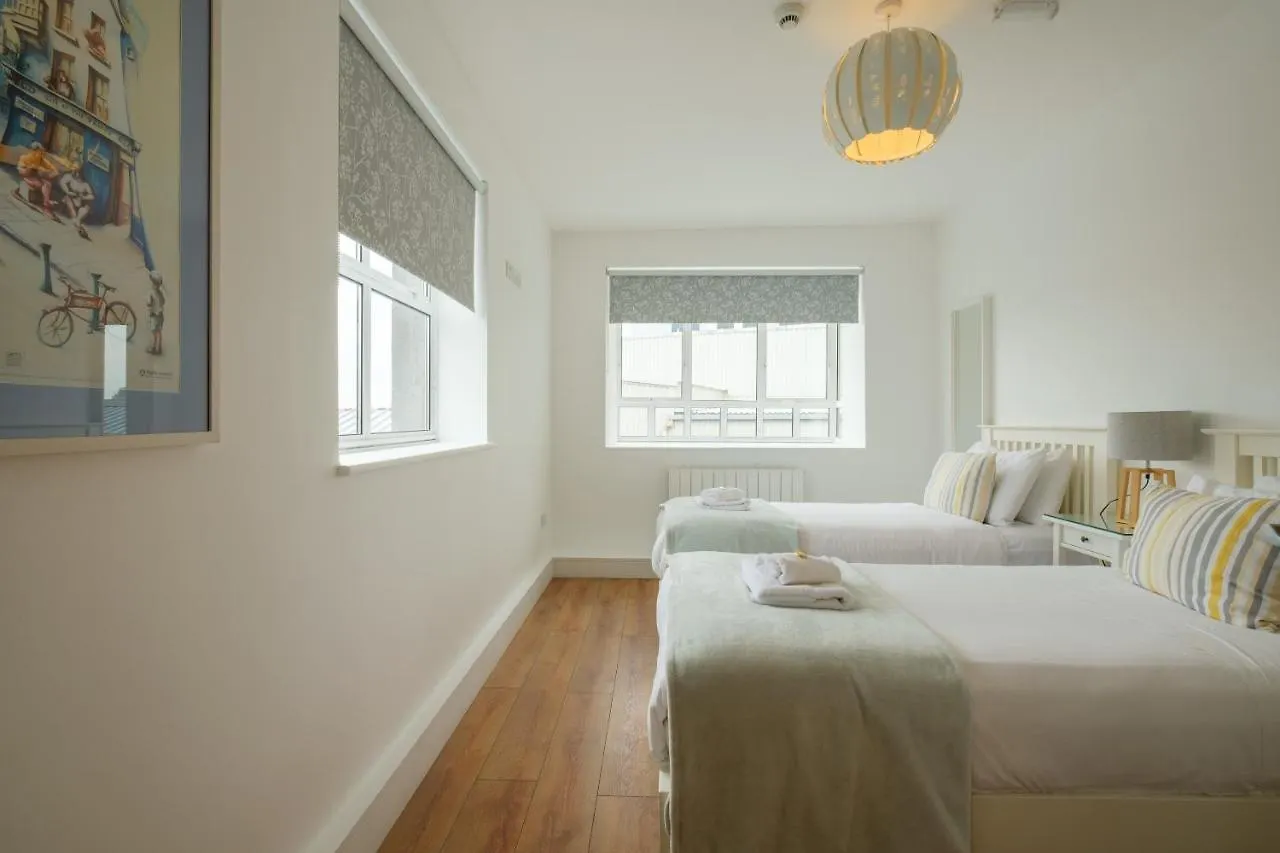 5 Central Galway Hotels Near Spanish Arch Worth Booking