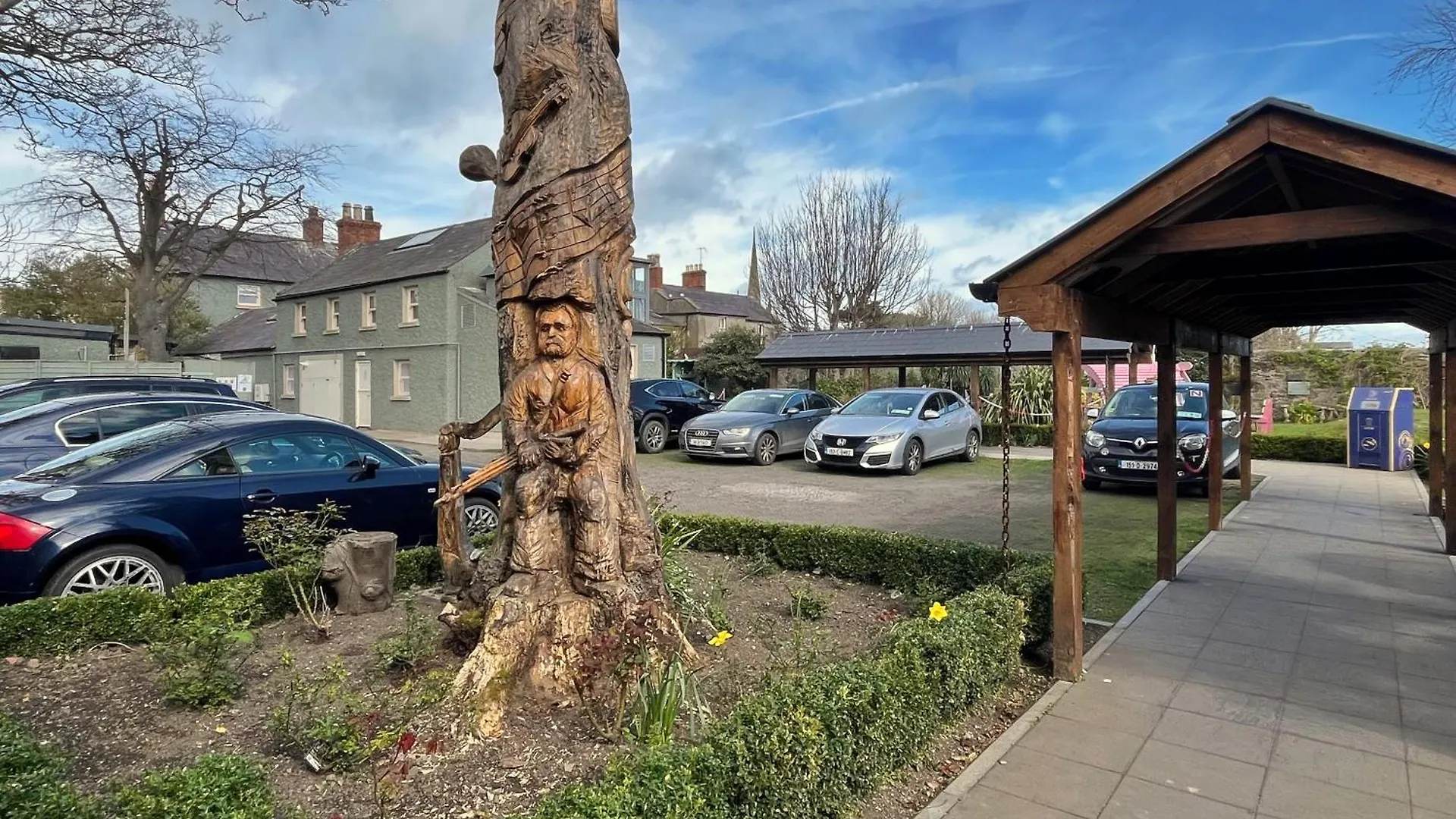 4 Family-Friendly Hotels Near Lusk Heritage Centre for Easy Access