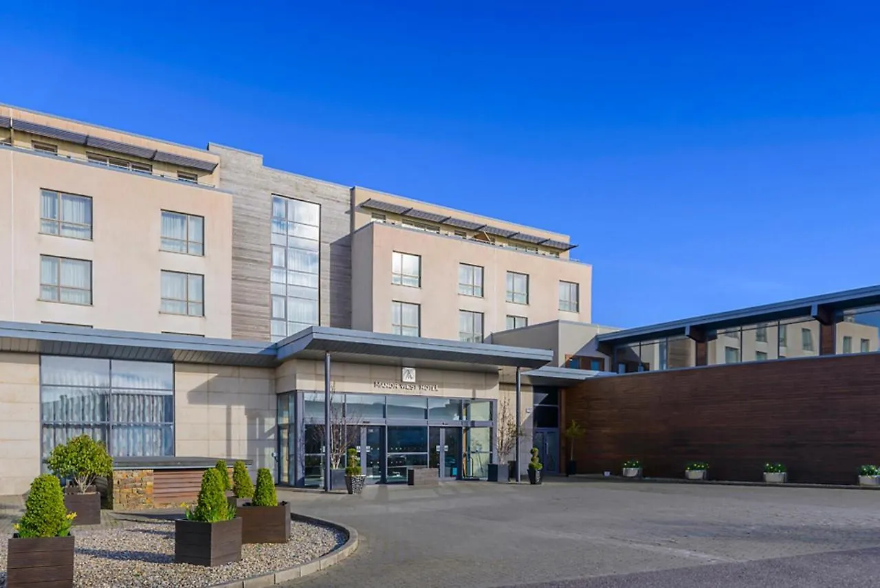 2 Family-Friendly Hotels Near Cinedrome Triple Cinema for a Hassle-Free Tralee Stay
