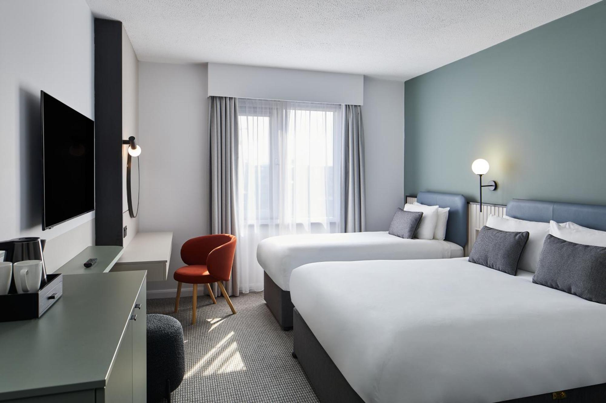 14 Smart Central Hotels Near Teeling Whiskey Distillery