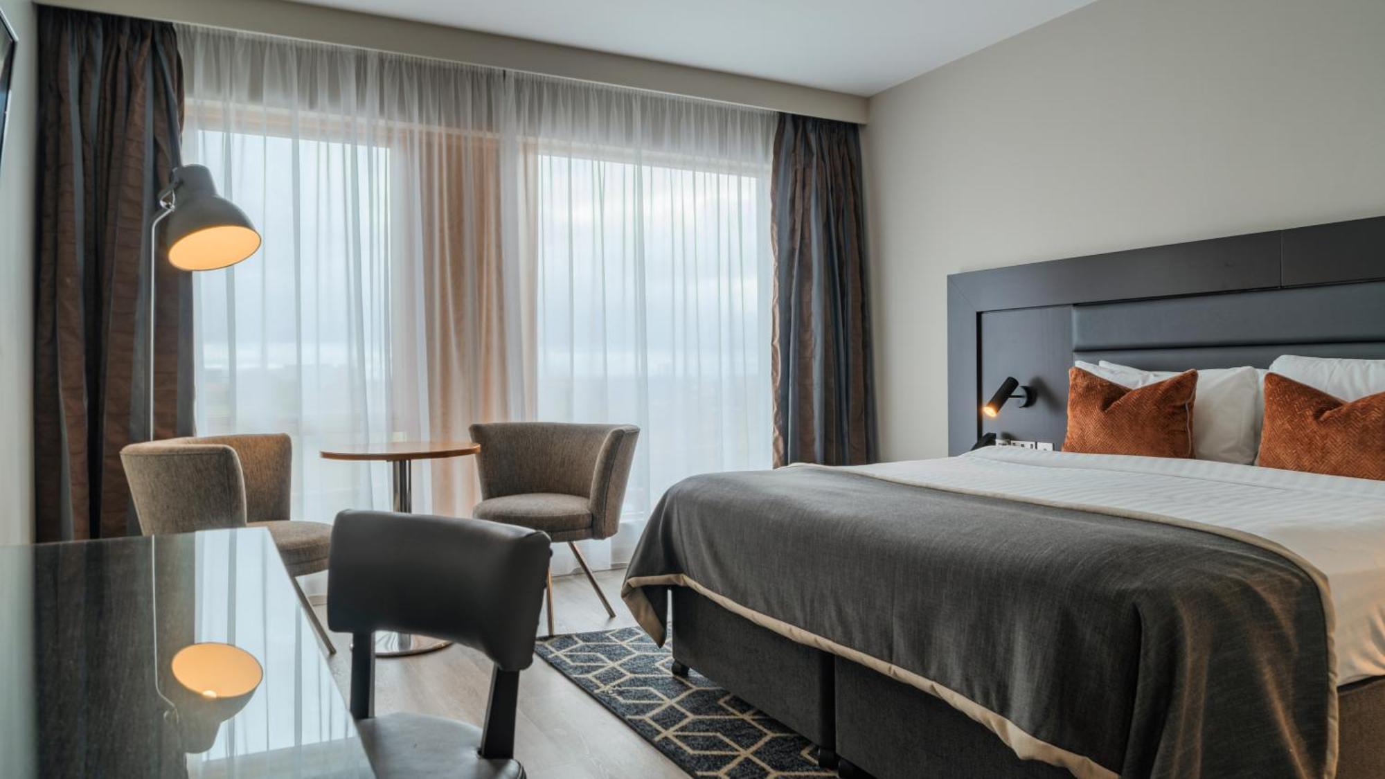 3 Smart Family Hotels Near Glendeer Open Farm to Book